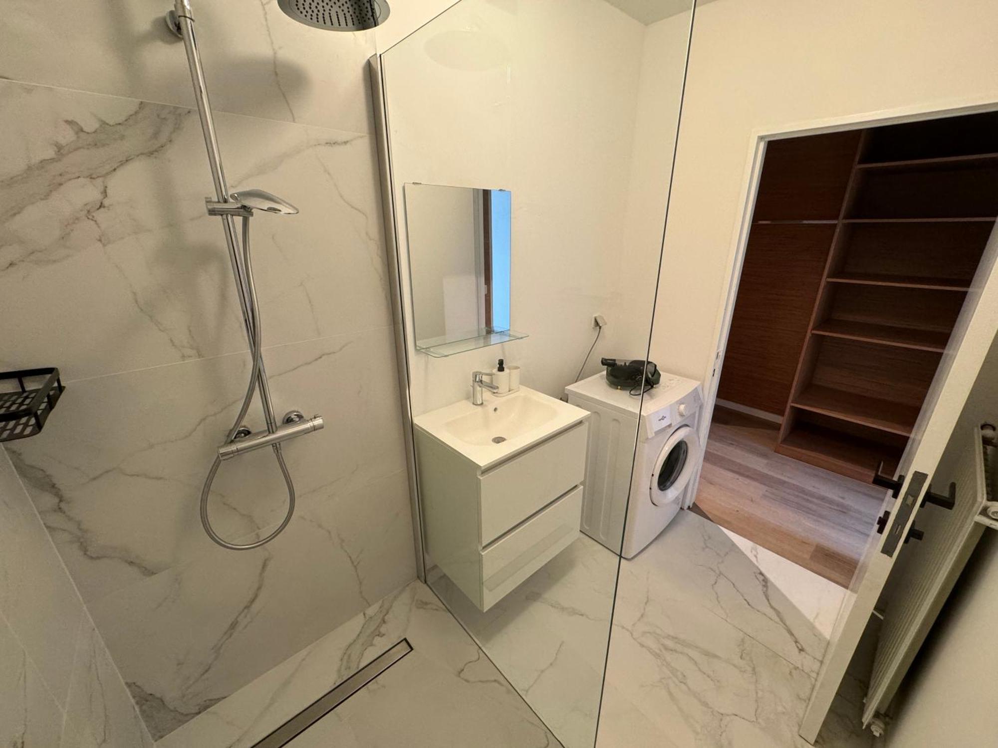 Loft With Big Terrace City Center Meir Antwerpen Bagian luar foto